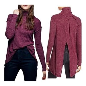 We The Free Split Back Turtleneck Sweater Size Medium D1